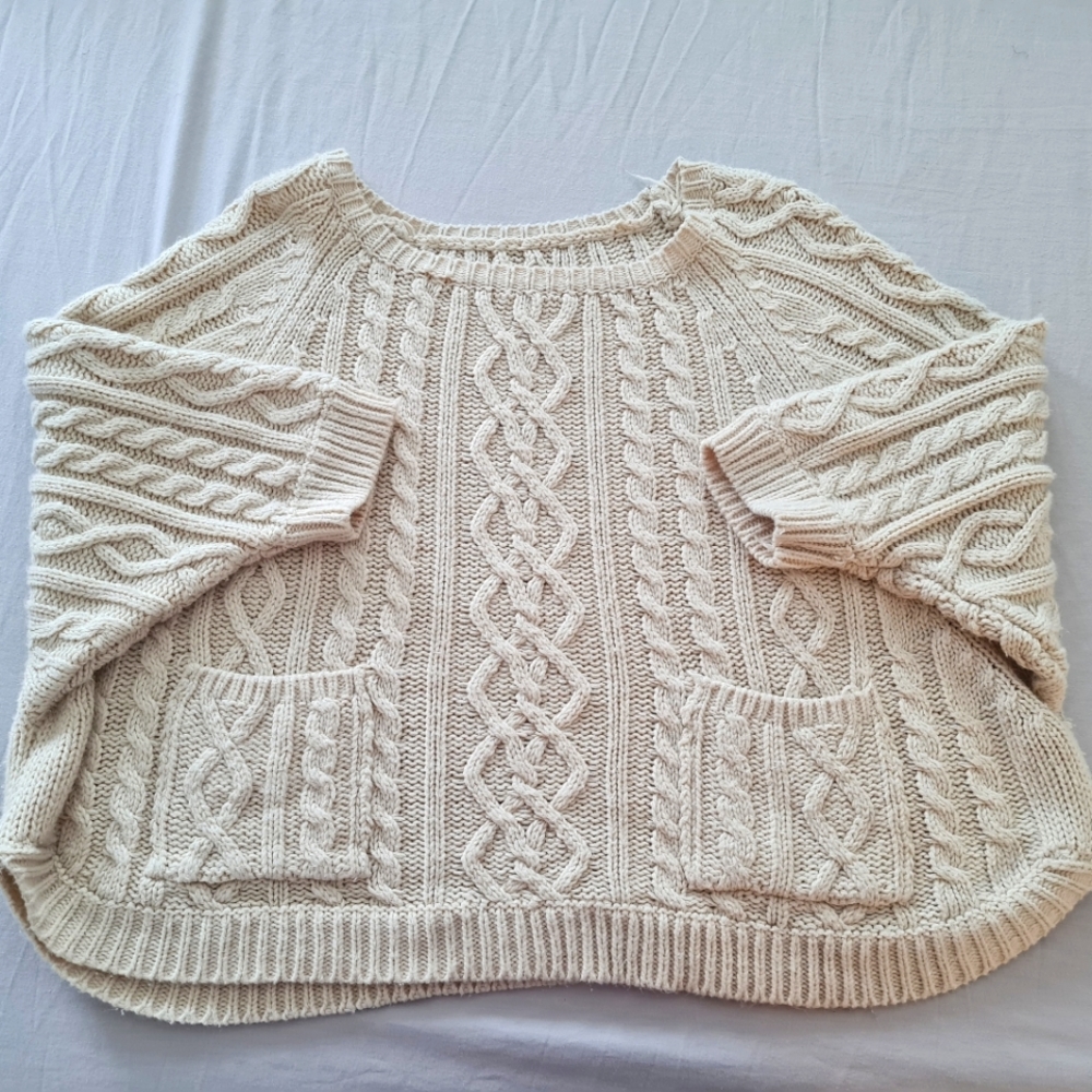 Off-white Batwing Sleeve Knit Sweater with Pockets